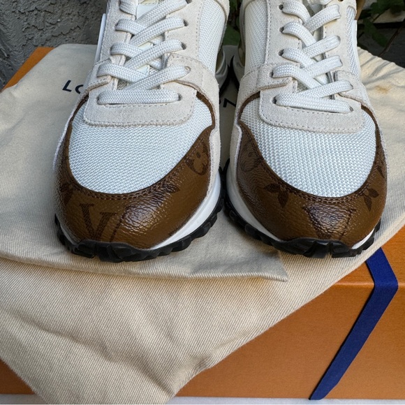 Louis Vuitton Run Away Sneakers - Picture 3 of 13
